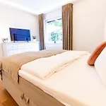 Hello Holidays Suite Zentral Terrasse Parkplatz Апартаменты Бад-Цвишенан
