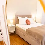 Hello Holidays Suite Zentral Terrasse Parkplatz * Бад-Цвишенан